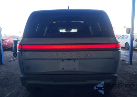 2024 Rivian R1S Adventure z USA, uszkodzony, nr VIN 7PDSGCBA6RN041687